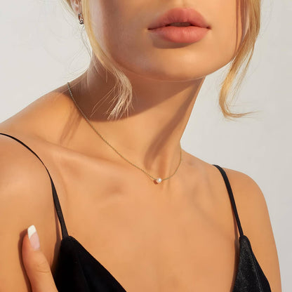 Jackelin I Classic Chain Necklace with Faux Pearl