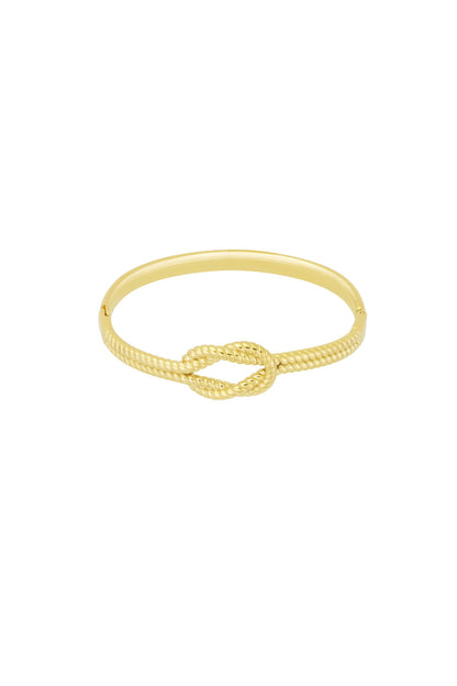 bracelet with knot